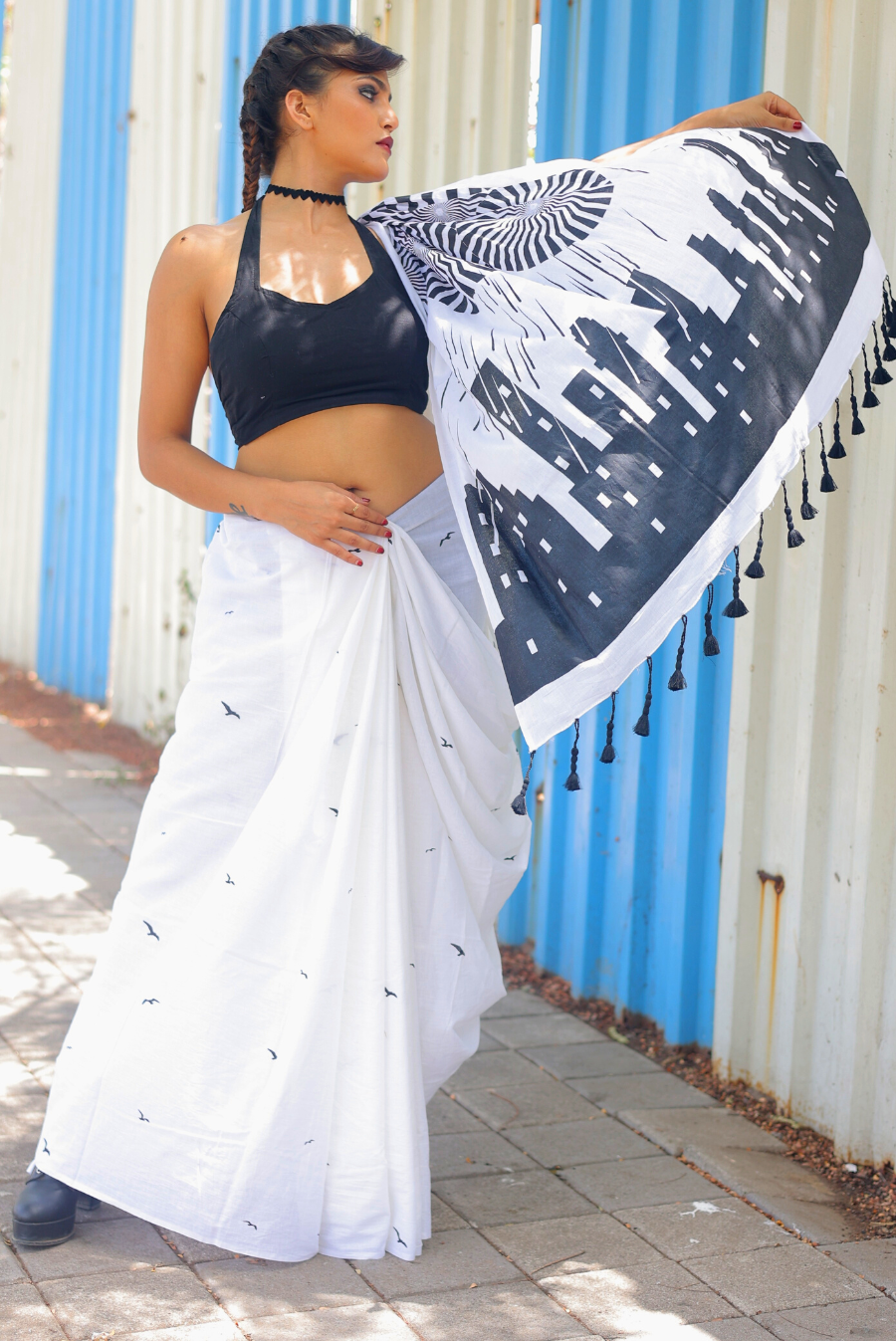Screen Printed Mulmul Saree The Rumbling Clouds - White (SAREE)