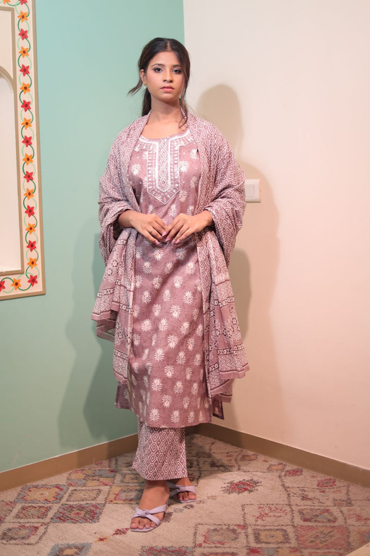 Shilo Cotton Kurti with Pant and Dupatta