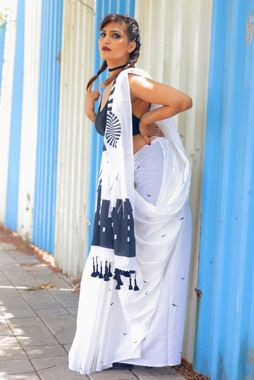 Screen Printed Mulmul Saree The Rumbling Clouds - White (SAREE)