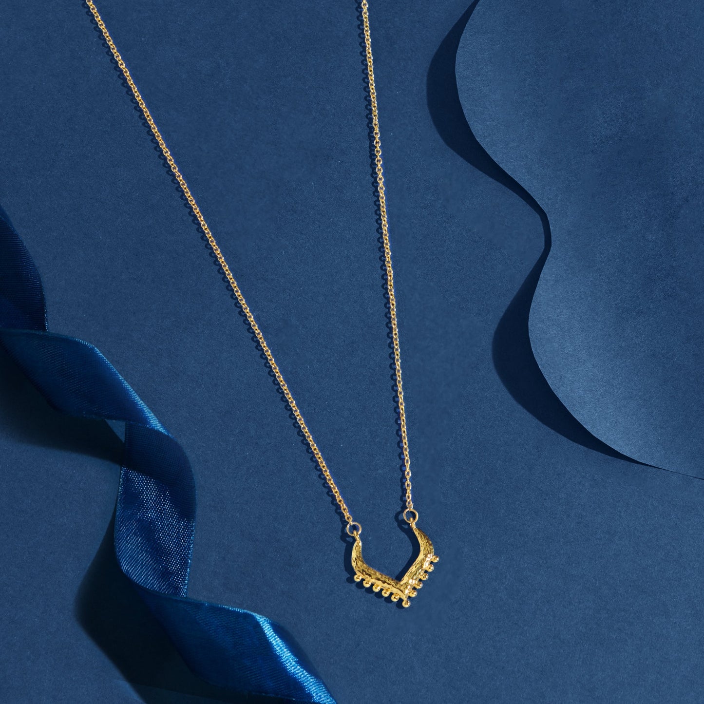 London Women's Z Real Gold Plated Sparkle V-pendant Necklace