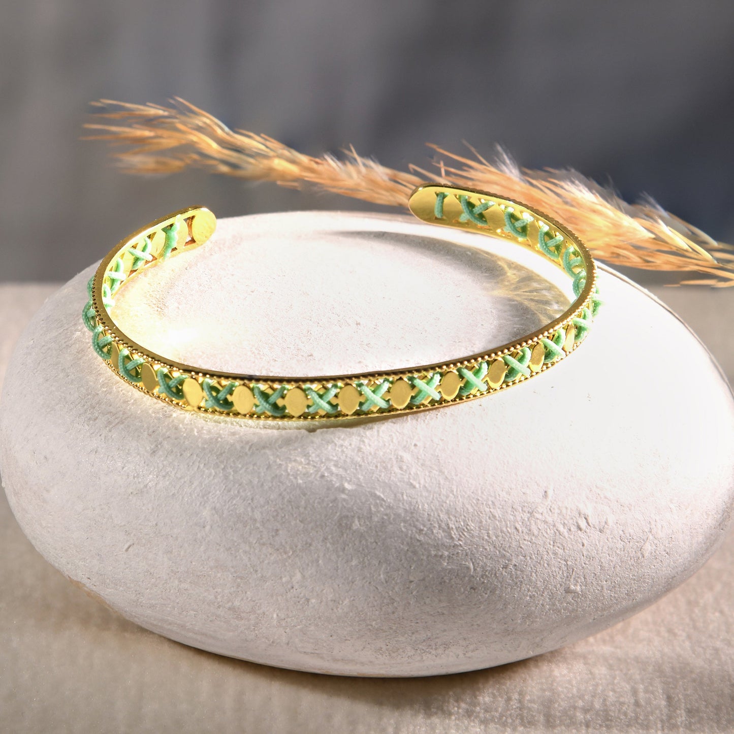 London Women's Z Real Gold Plated Threaded Bangle