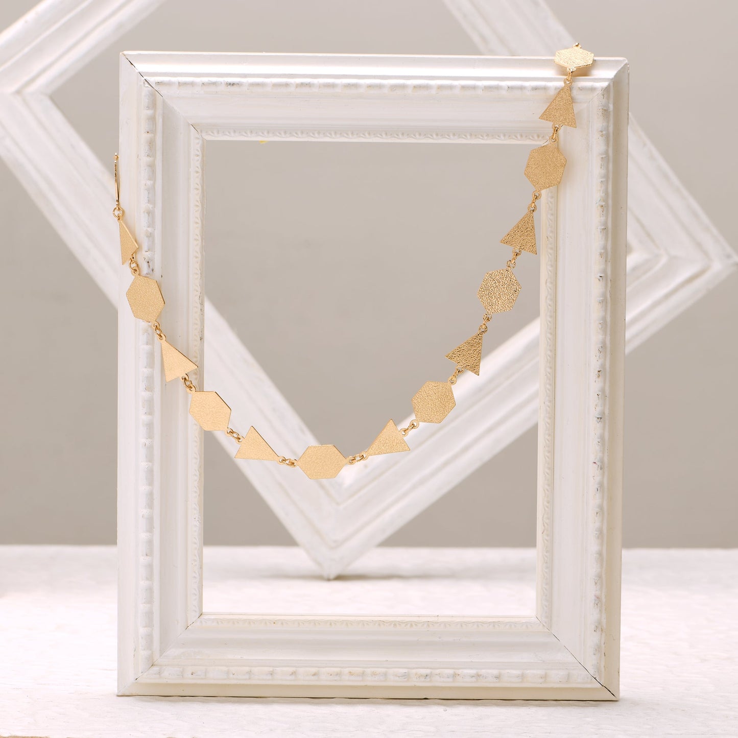 London Women's Gold Geometric Shapes Collar Necklace