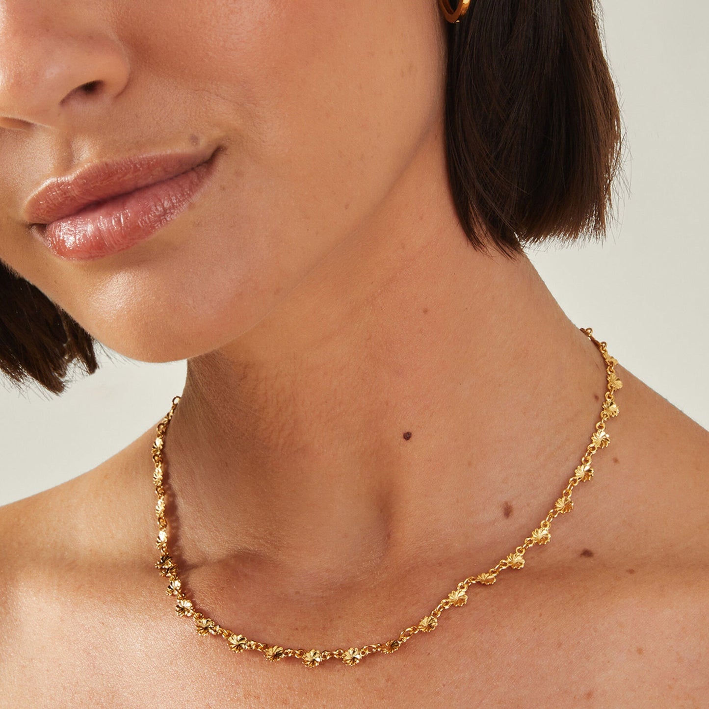 London Women's 14k Z Real Gold Plated Flower Link Necklace