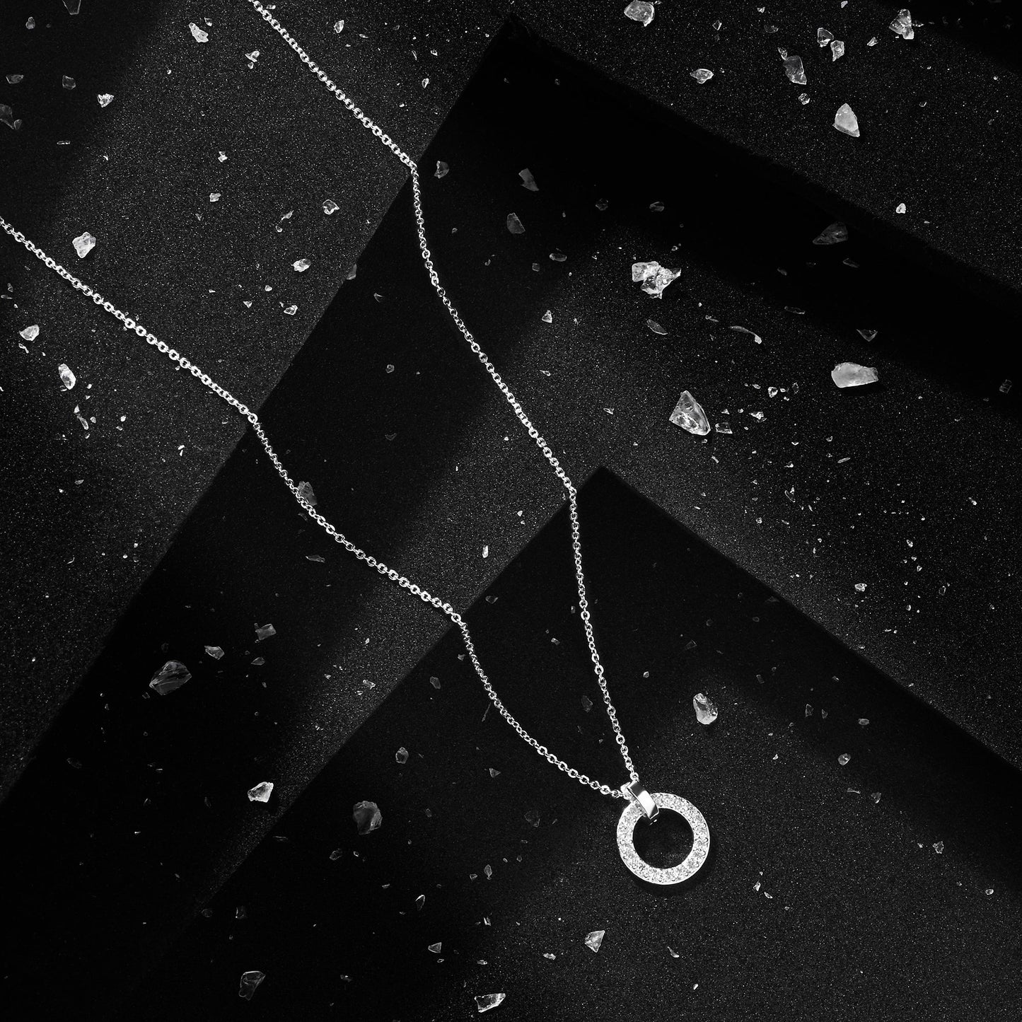 London Women Sterling Silver-plated Cubic Zirconia Circle Pendant Necklace