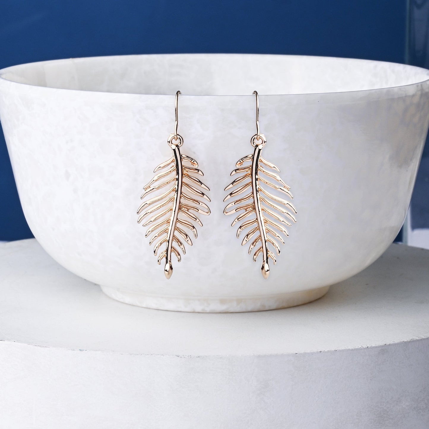 London Women's Gold Leaf Drop Earring