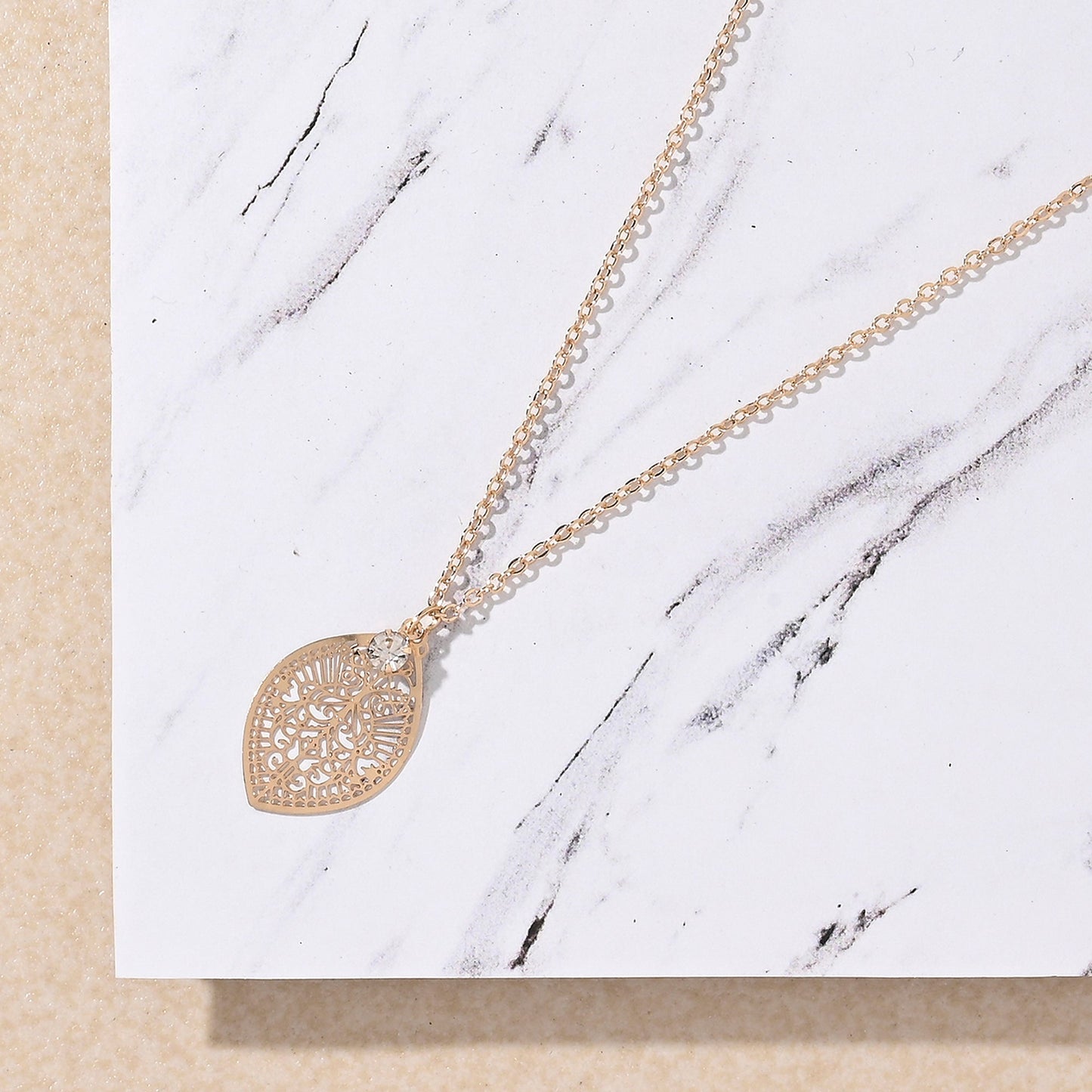 London Women's Filigree Leaf Pendant Necklace