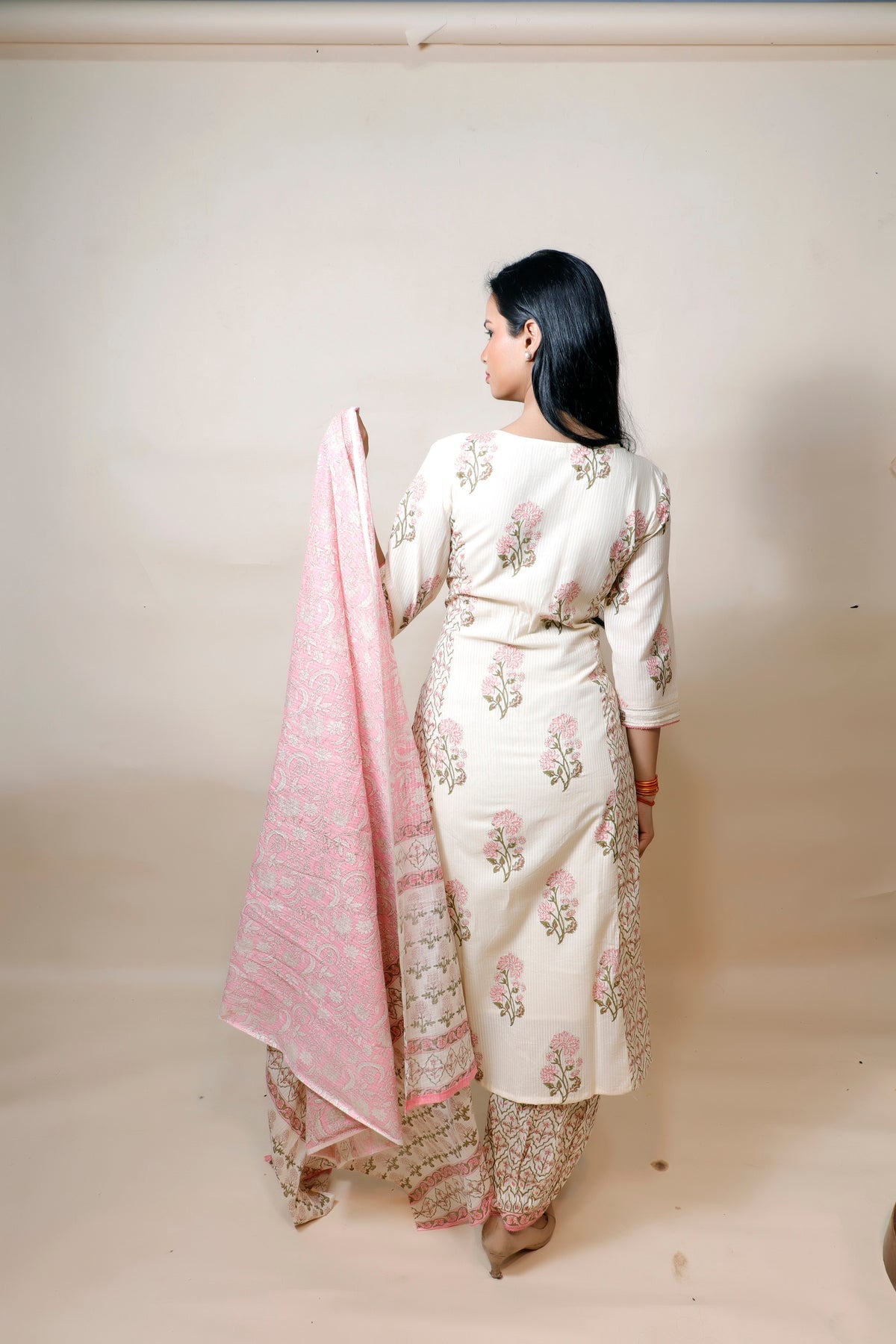 Off White Cotton Suit With Delicate Floral Print