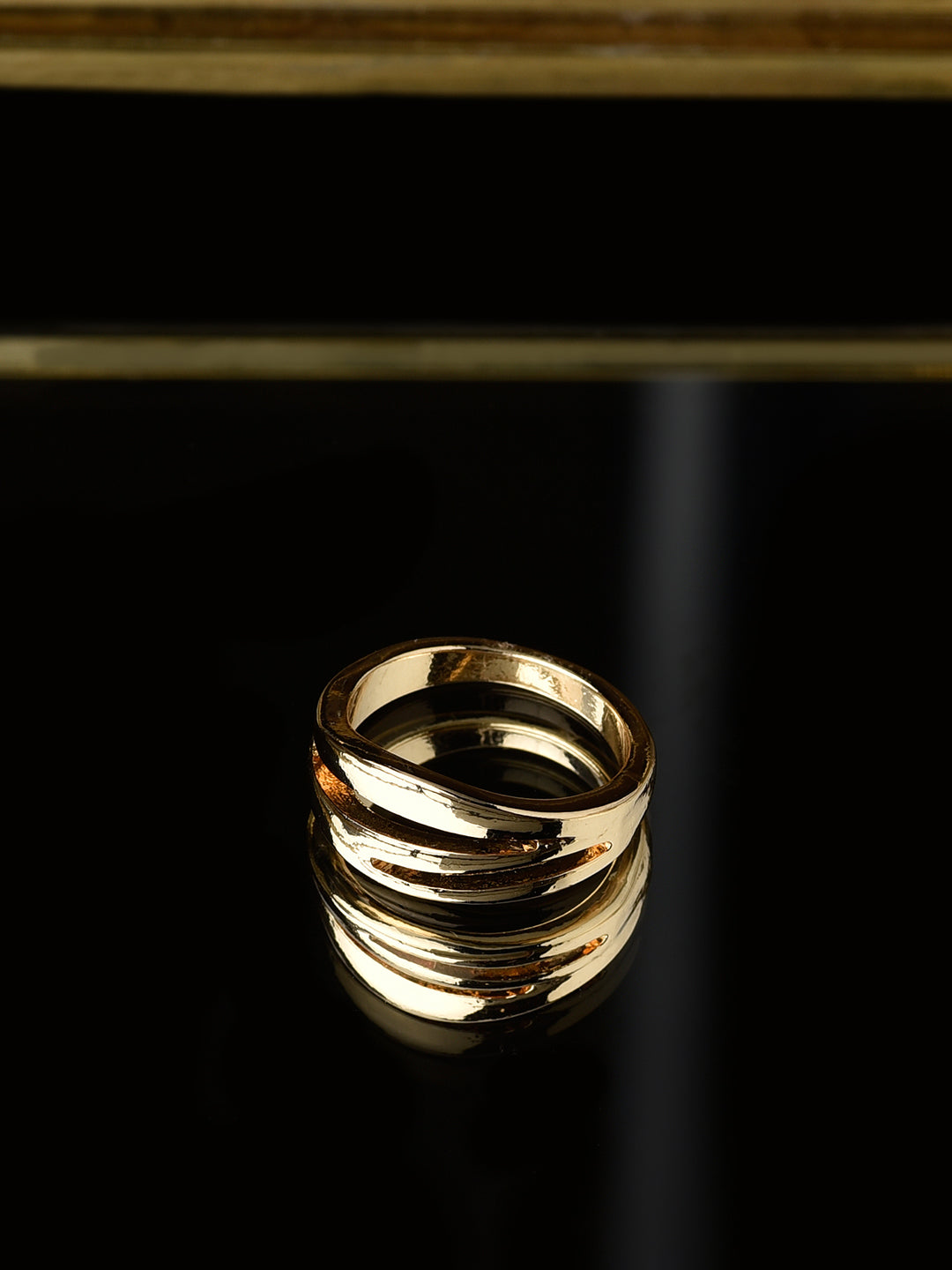London Women's Chunky Wave Ring Large