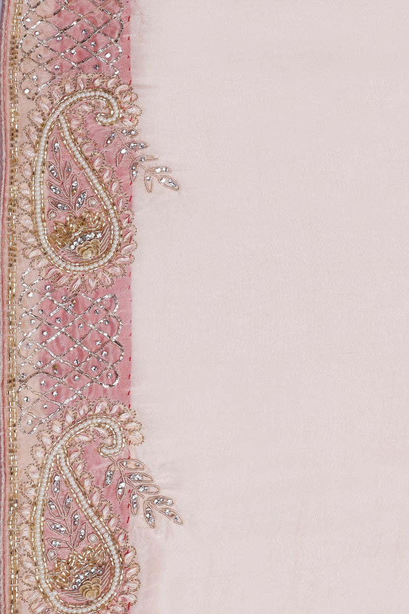 Beautiful red color paisley border saree