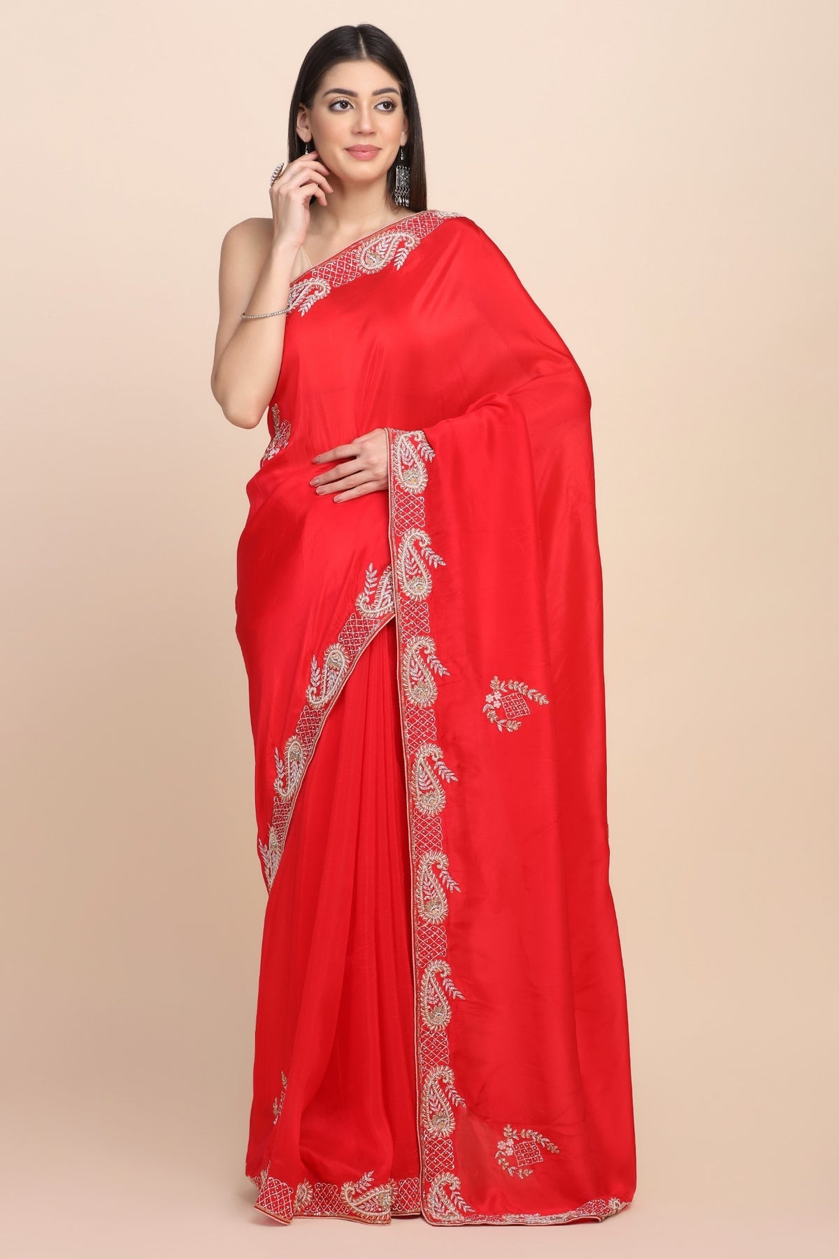 Beautiful red color paisley border saree