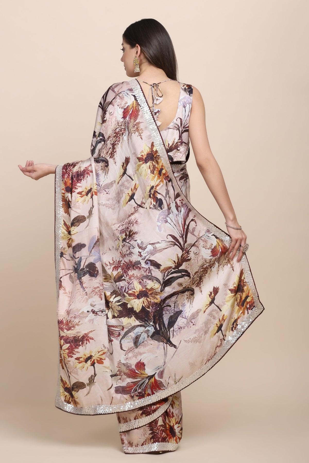 Gorgeous cream color digital print saree