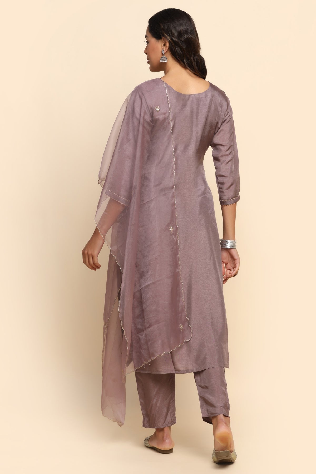 Adorable lilac color floral motif embroidered kurti set