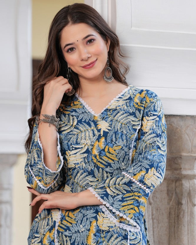 Women Printed Pure Cotton Straight Kurta