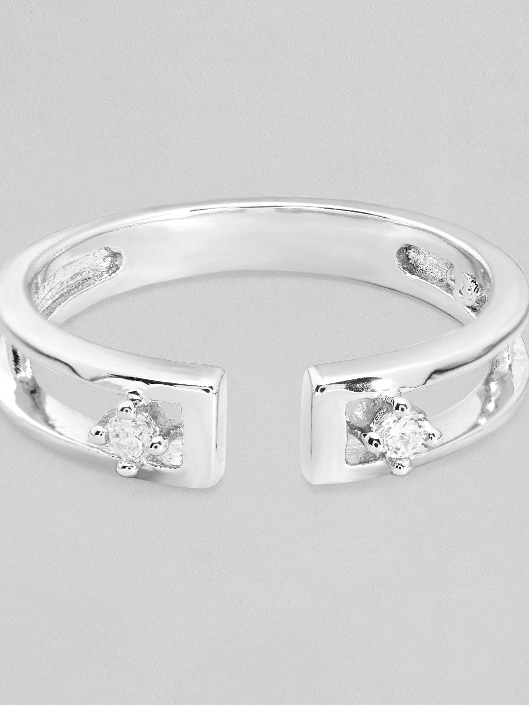Silver Enclosed Zirconia Elegant Adjustable Ring