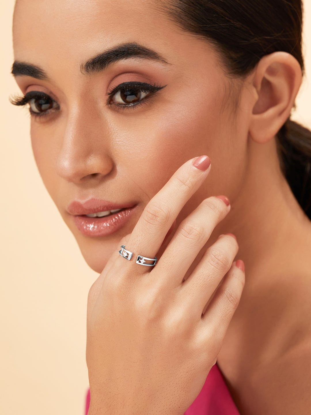 Silver Enclosed Zirconia Elegant Adjustable Ring