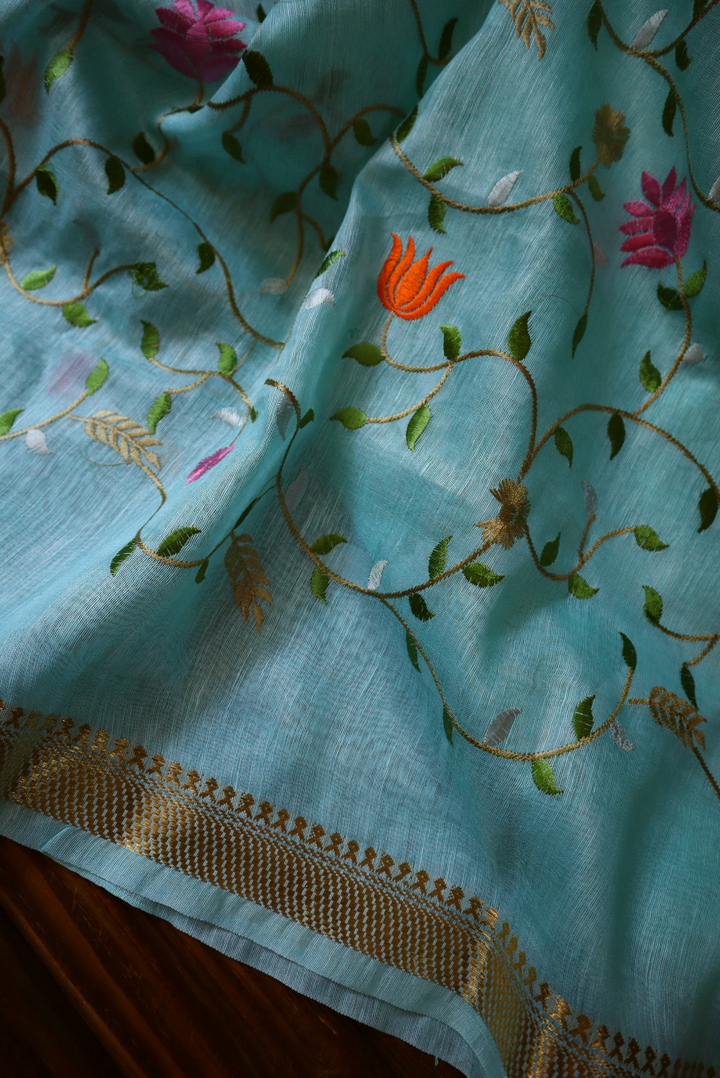 Embroidered Silk Linen Saree  Geet (SAREE)