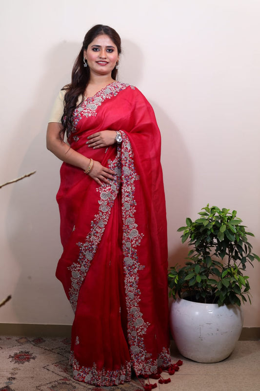 Magnificent Magenta Tissue Saree with Exquisite Embroidery