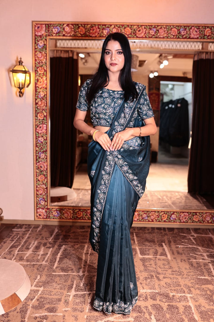Elegant Till Blue Handloom Saree with Intricate Embroidery
