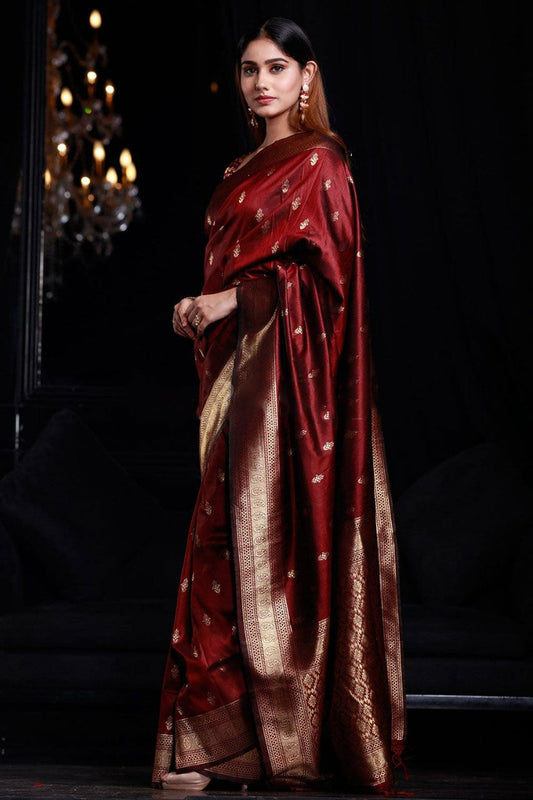Staggering Maroon Banarasi Silk Saree With Smashing Blouse Piece