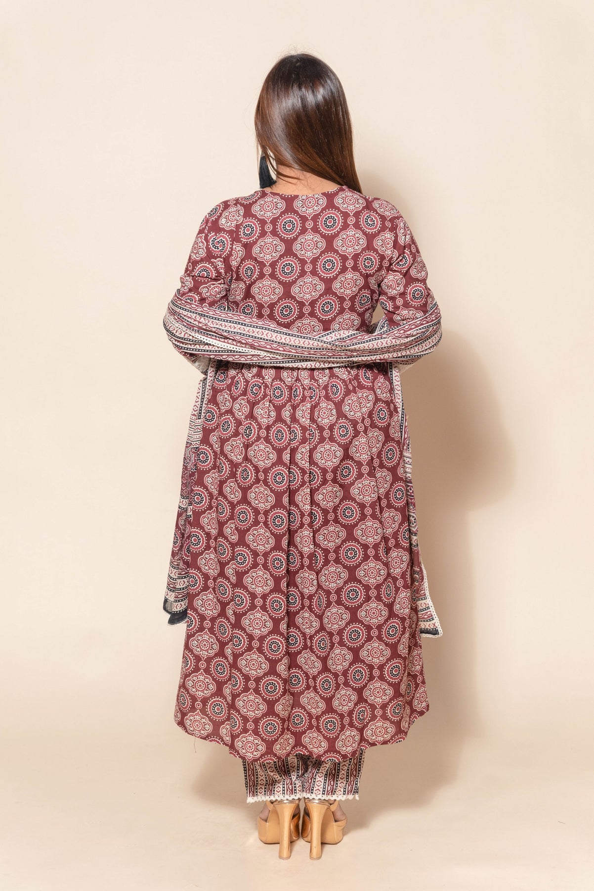 Elegant Maroon and White Cotton Suit with Printed Design
