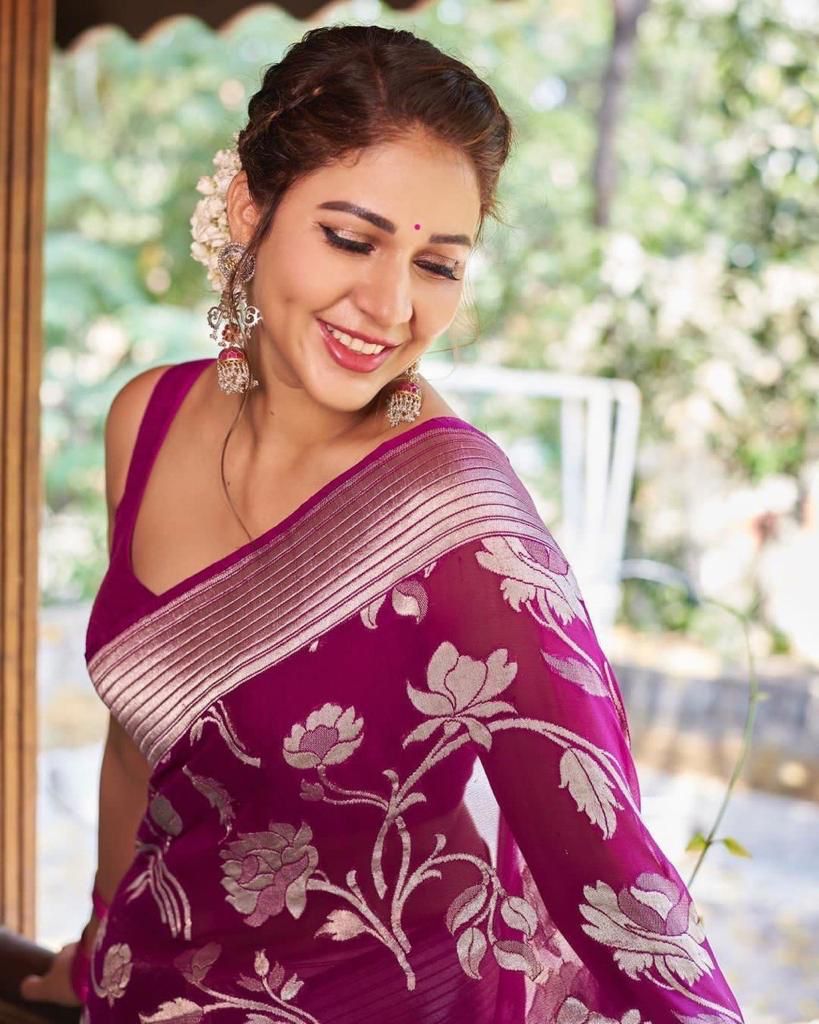 Stunning Purple Banarasi Silk Saree With Lovely Blouse Piece
