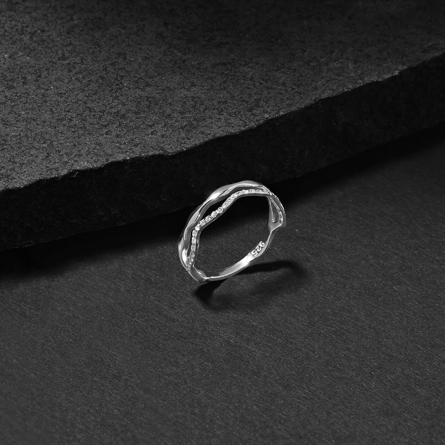 London Women's 925 Sterling Silver Hallmark Cubic Zirconia Sparkle Wiggle Ring