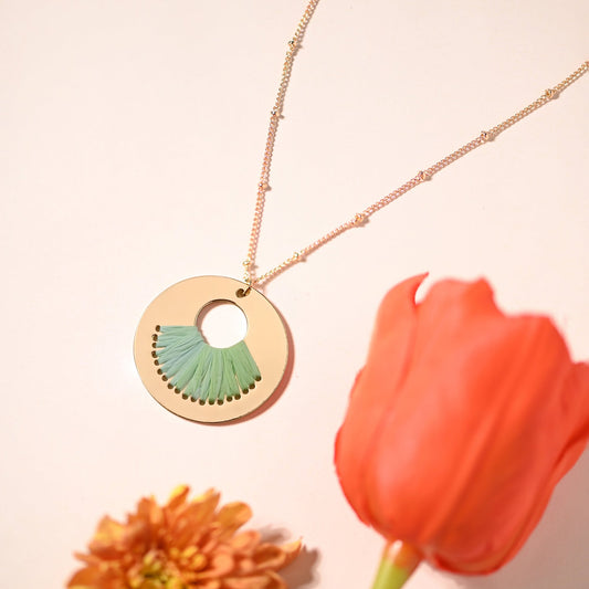 London Women's Gold Raffia Inlay Circle Necklace