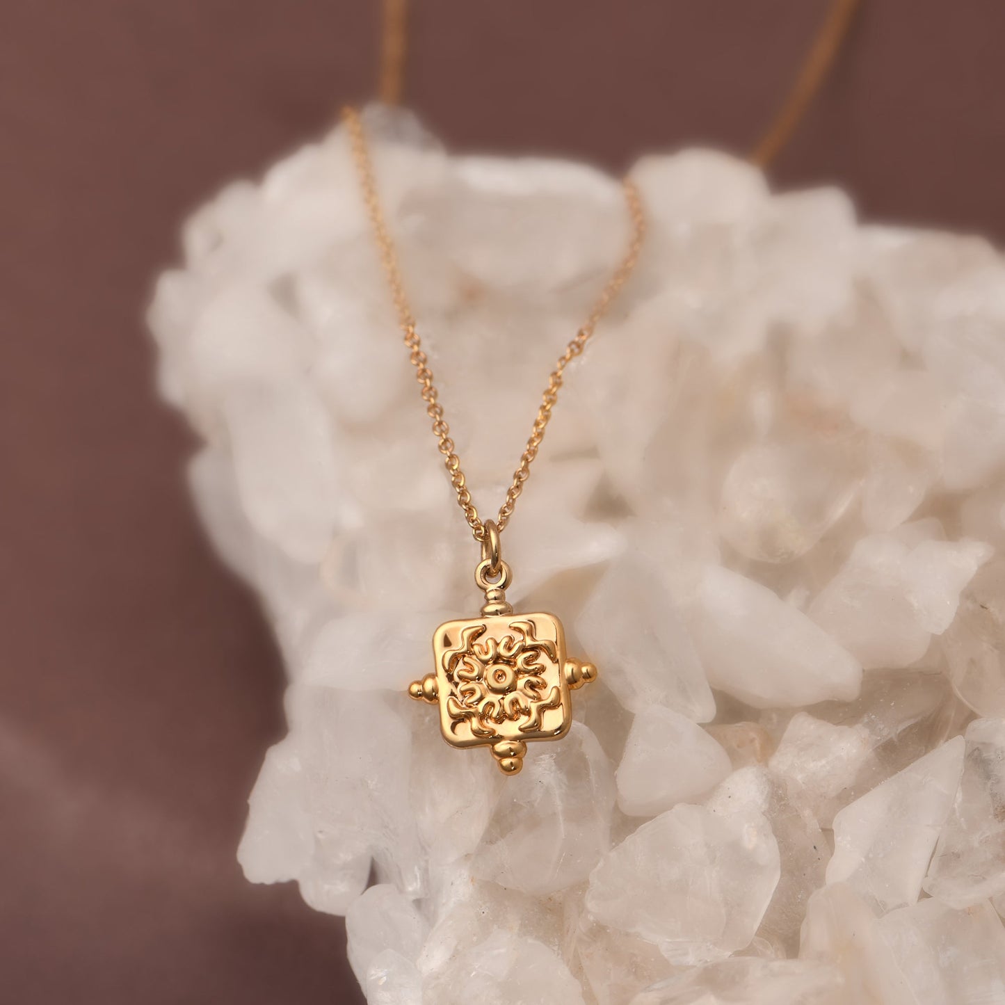 London Women's Z Real Gold Plated Square Pendant Necklace