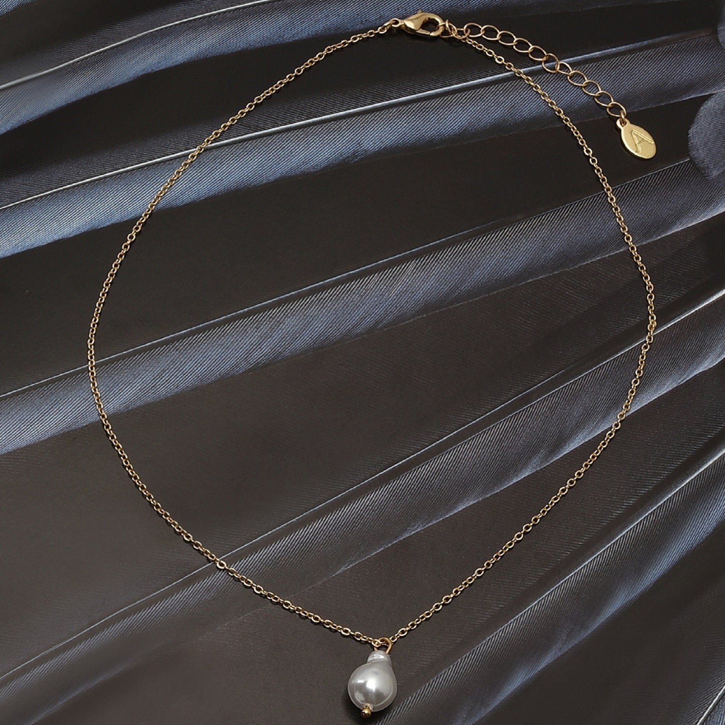 London Women's gold Single Pearl Pendant