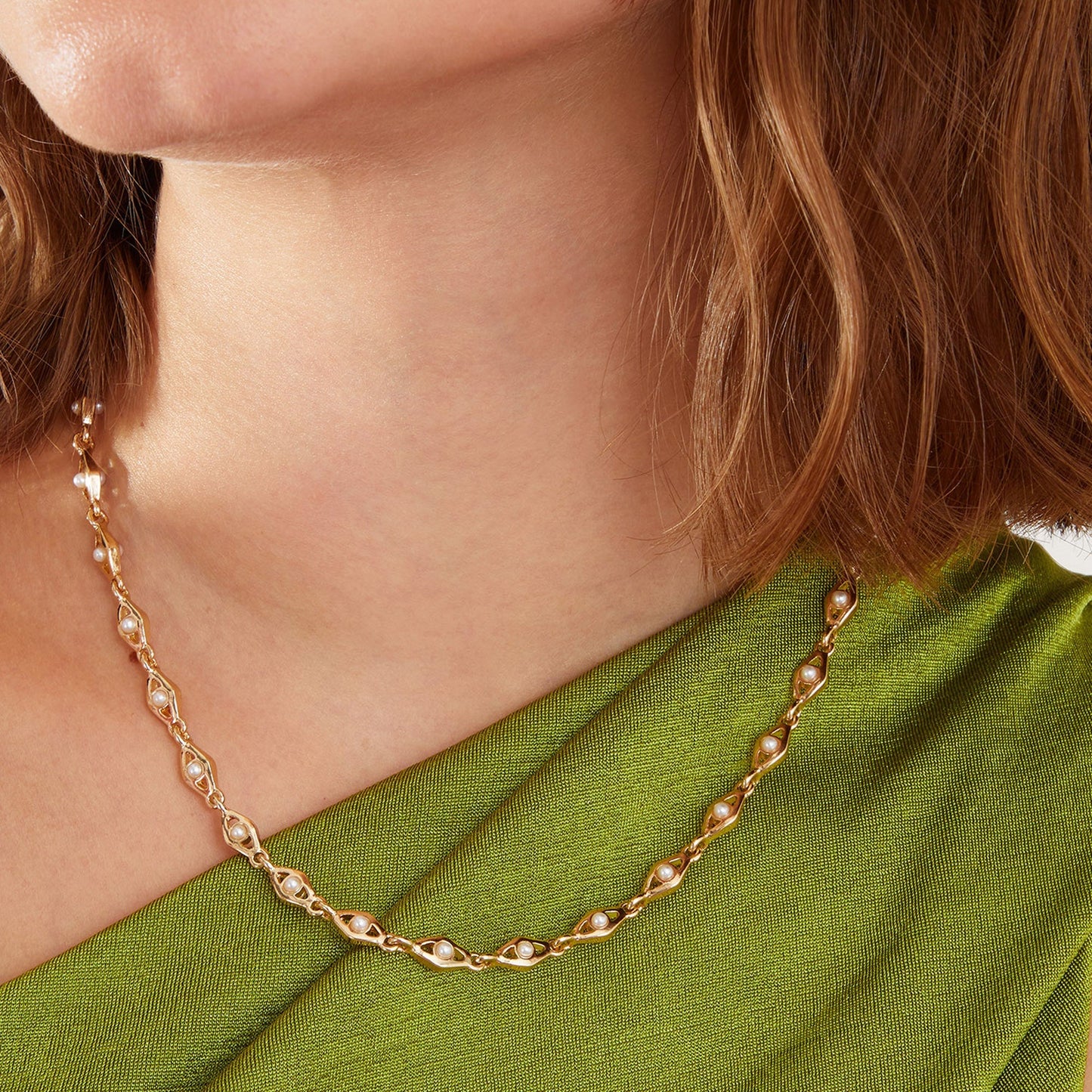 London Women's Pearl Detail Chain Necklace