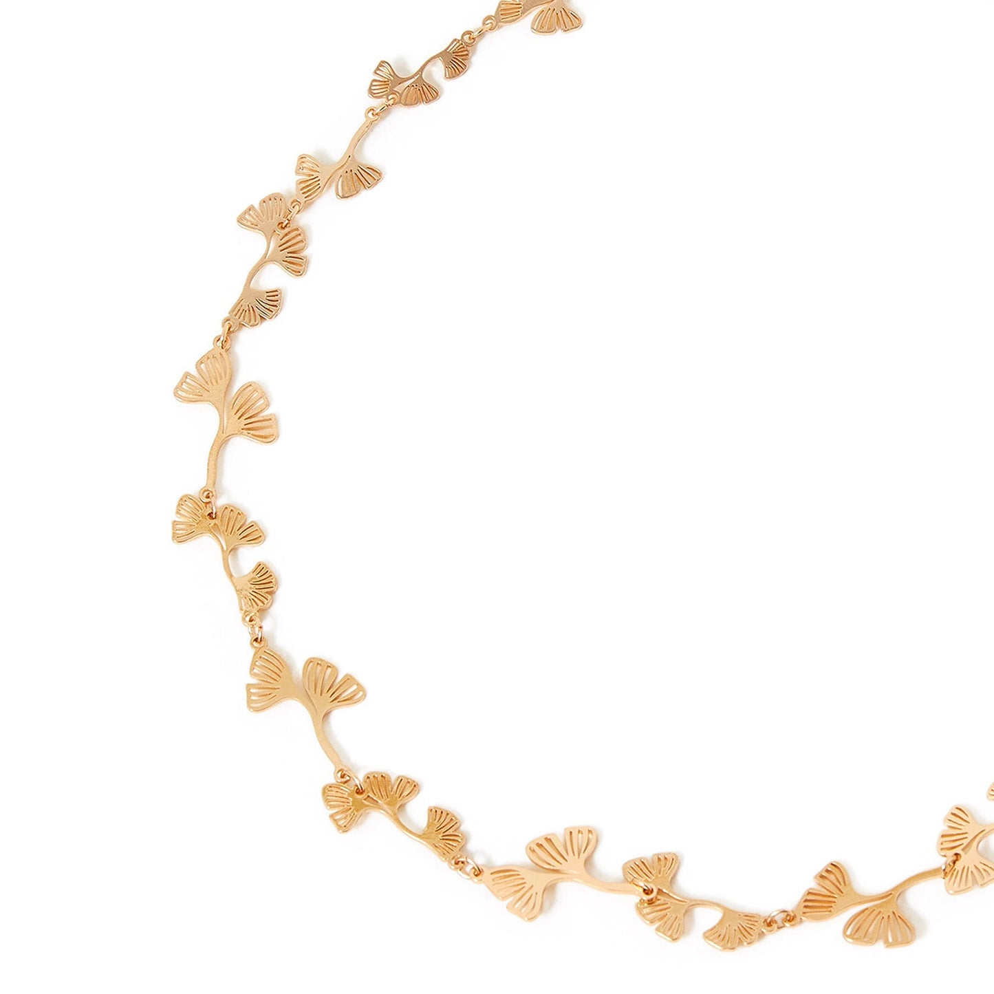 London Women's Filigree Cut Out Necklace