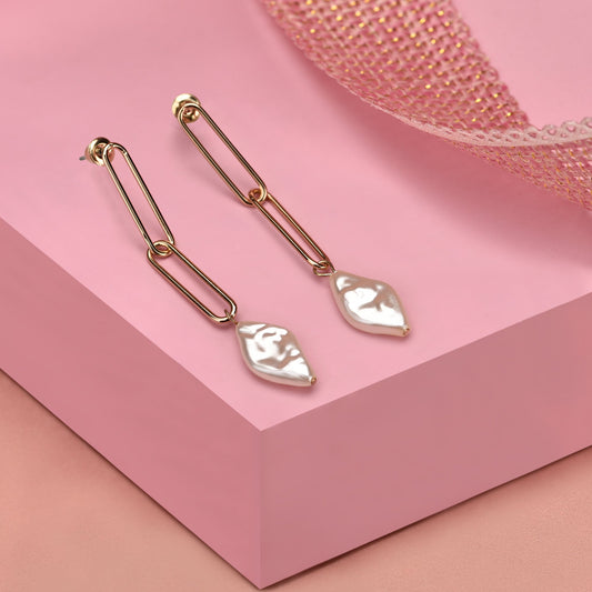 London Women's Freshwater Pearl Chain Earring