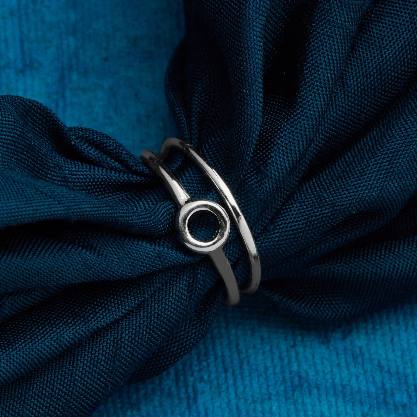 London Women's Set Of 2 Cut Out Circle Stacking Rings Medium