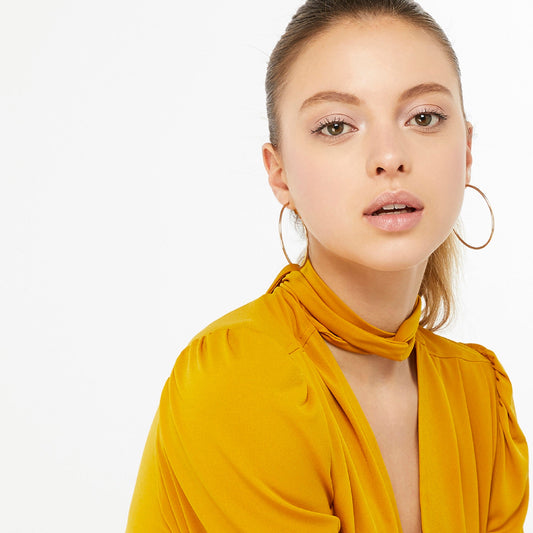 London Women's Gold Mid Size Simple Hoop Earring