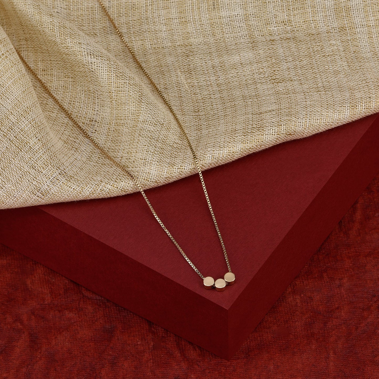 London Women's 3 Circle Pendant Necklace