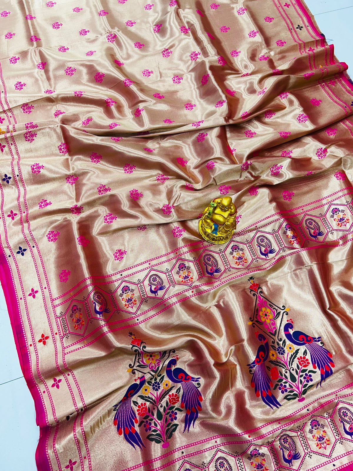 Delightful Dark Pink Paithani Silk Saree With Invaluable Blouse Piece