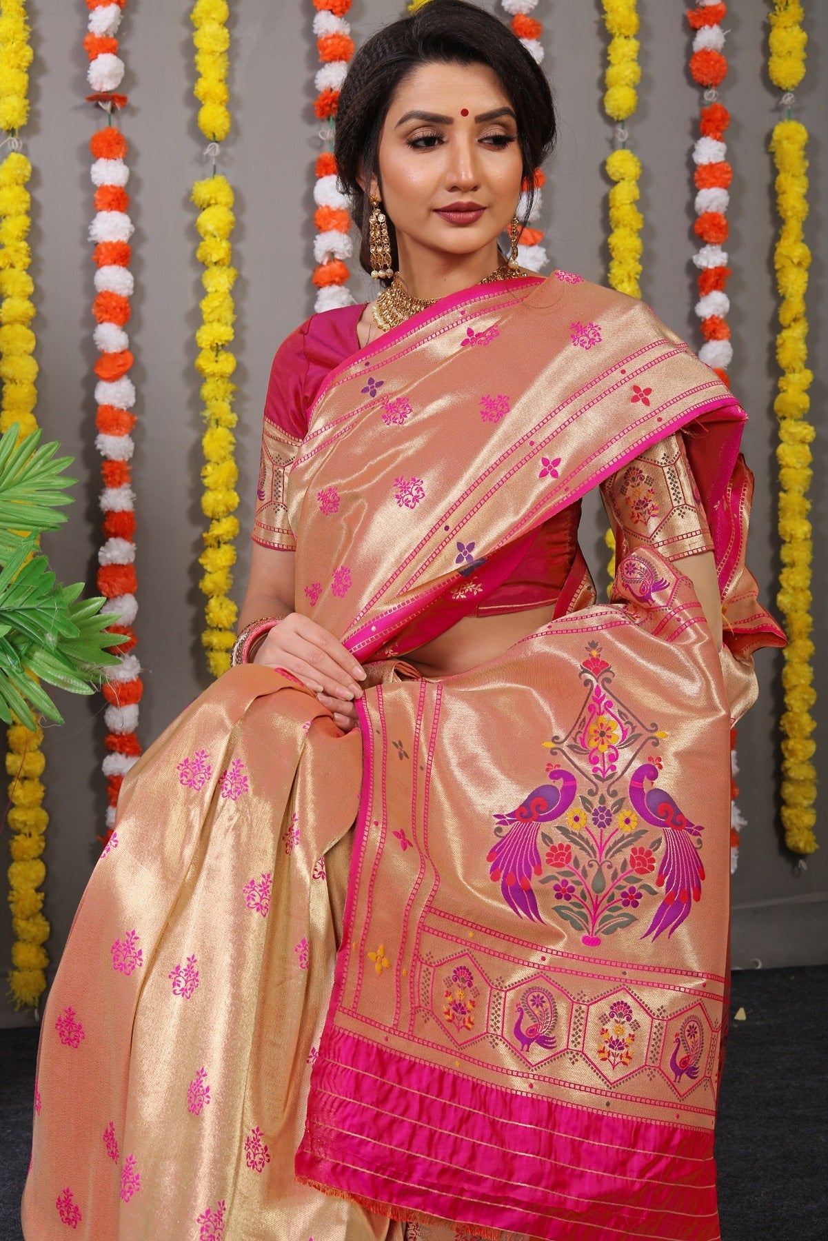 Delightful Dark Pink Paithani Silk Saree With Invaluable Blouse Piece