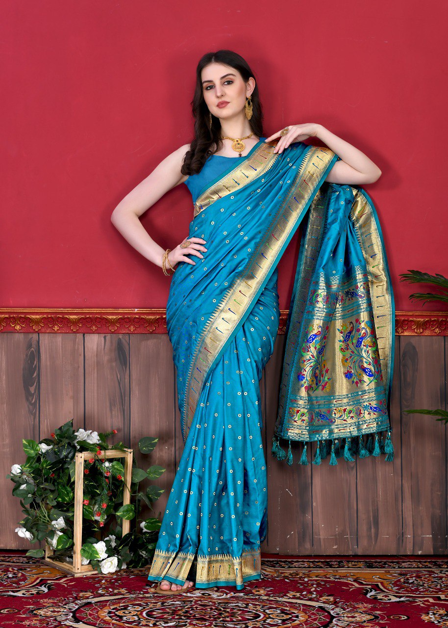 Staring Firozi Paithani Silk Saree With Ethnic Blouse Piece