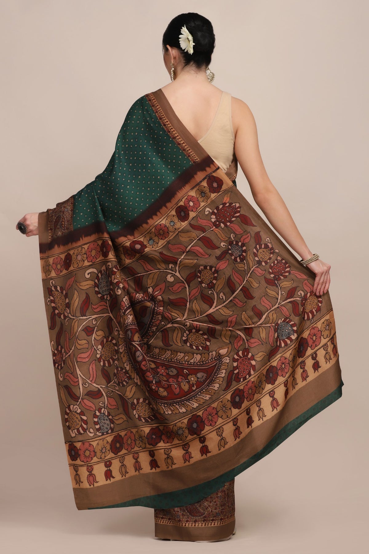 Beautiful green color floral motif printed saree