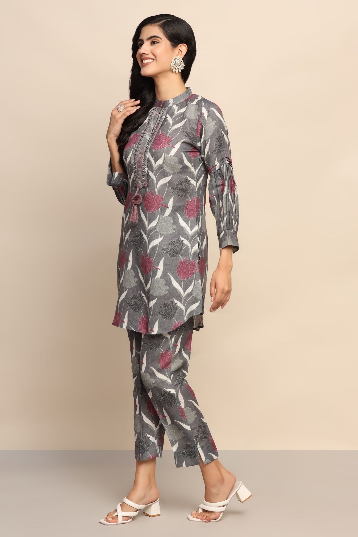 Fashionably Grey: Thread Work Co-ord Set with Mirror Detailing