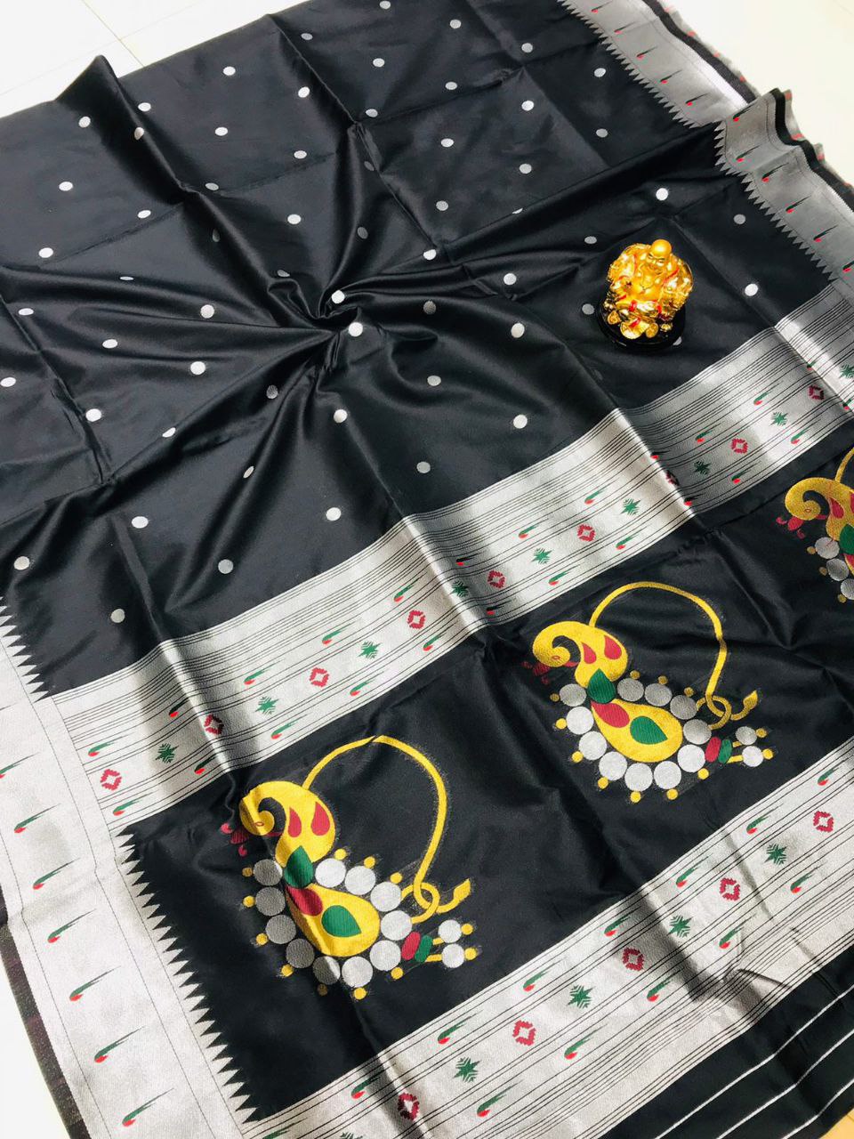 Enticing Black Paithani Silk Saree With Angelic Blouse Piece