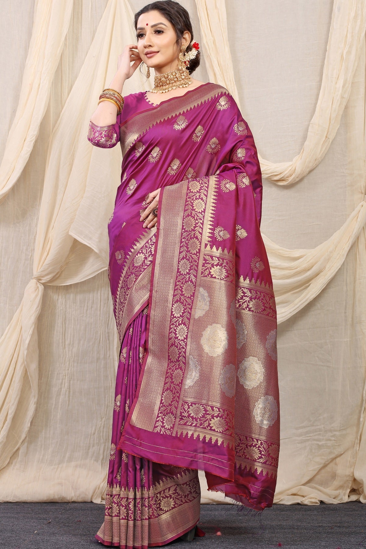 Pleasurable Purple Kanjivaram Silk With Effervescent Blouse Piece