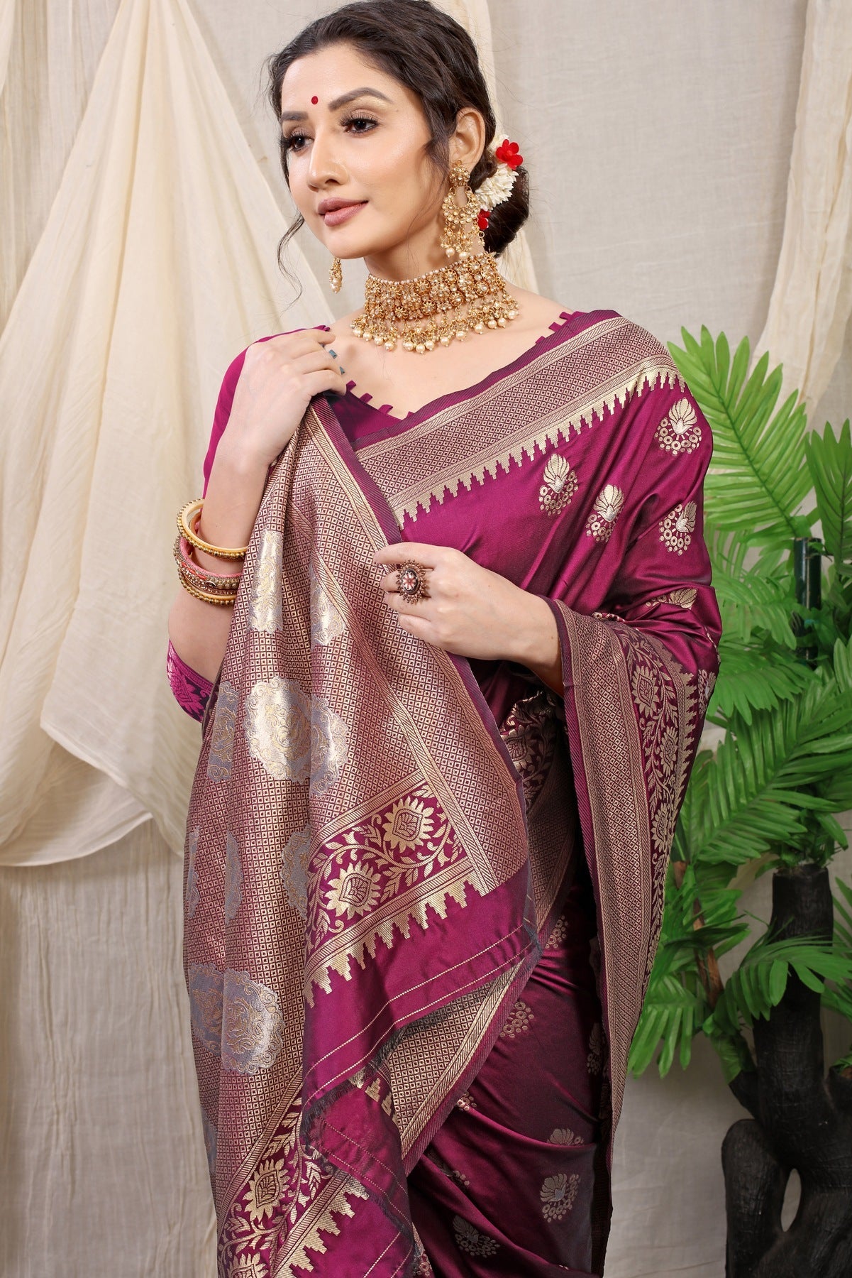 Denouement Wine Kanjivaram Silk With Effervescent Blouse Piece
