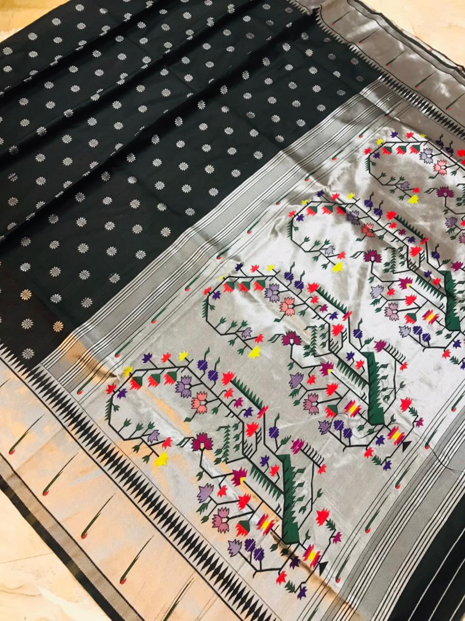 Precious Black Paithani Silk Saree With Magnetic Blouse Piece