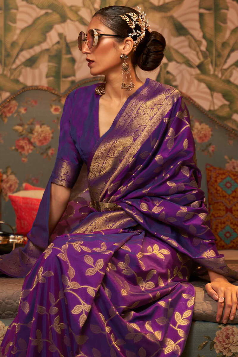 Mesmeric Purple Kanjivaram Silk Saree with Twirling Blouse Piece