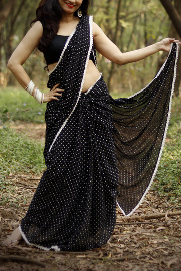 Polka Dotted Mulmul Crochet Lace Saree  Yin (SAREE)