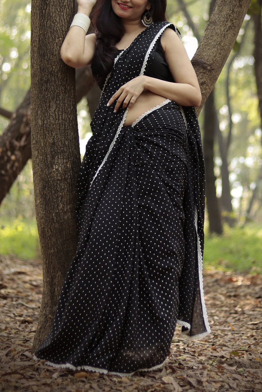 Polka Dotted Mulmul Crochet Lace Saree  Yin (SAREE)