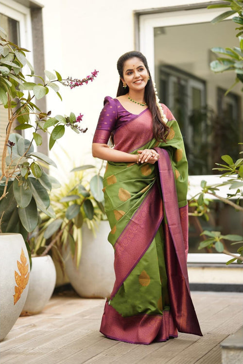 Scintilla Green Soft Silk Saree With Petrichor Blouse Piece