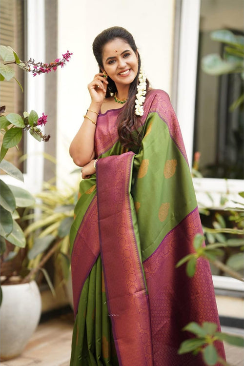 Scintilla Green Soft Silk Saree With Petrichor Blouse Piece