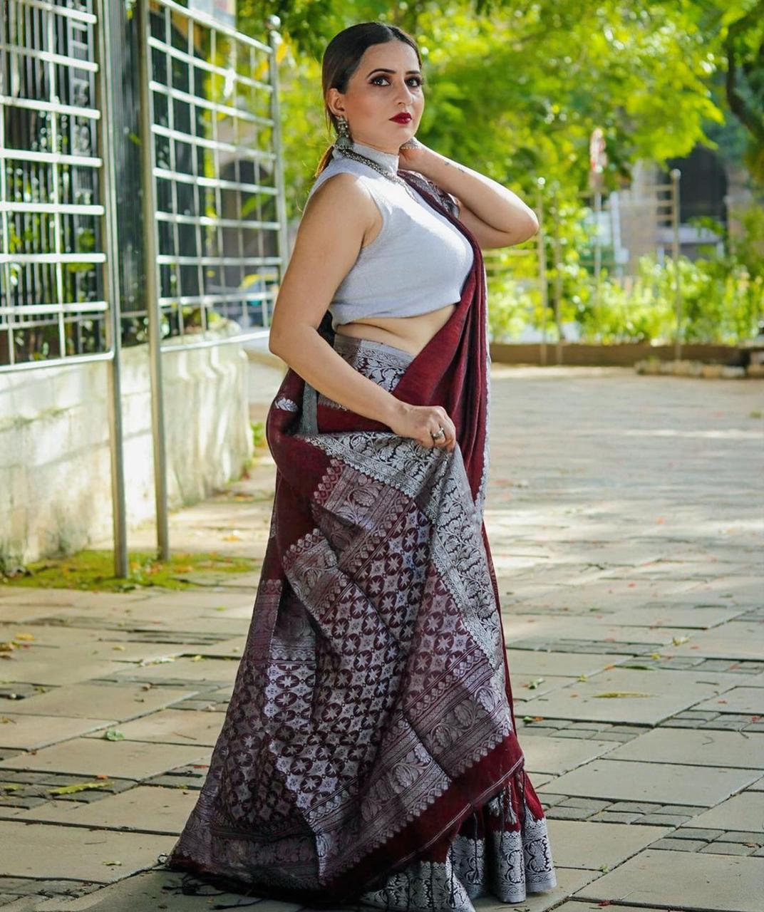 Sensational Wine Soft Banarasi Silk Saree With Attractive Blouse Piece